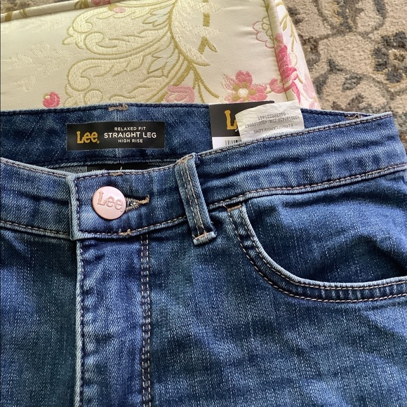 Lee Jeans size 6 long Seattle name med blue 5 pockets NWT belt loops. - Picture 6 of 11